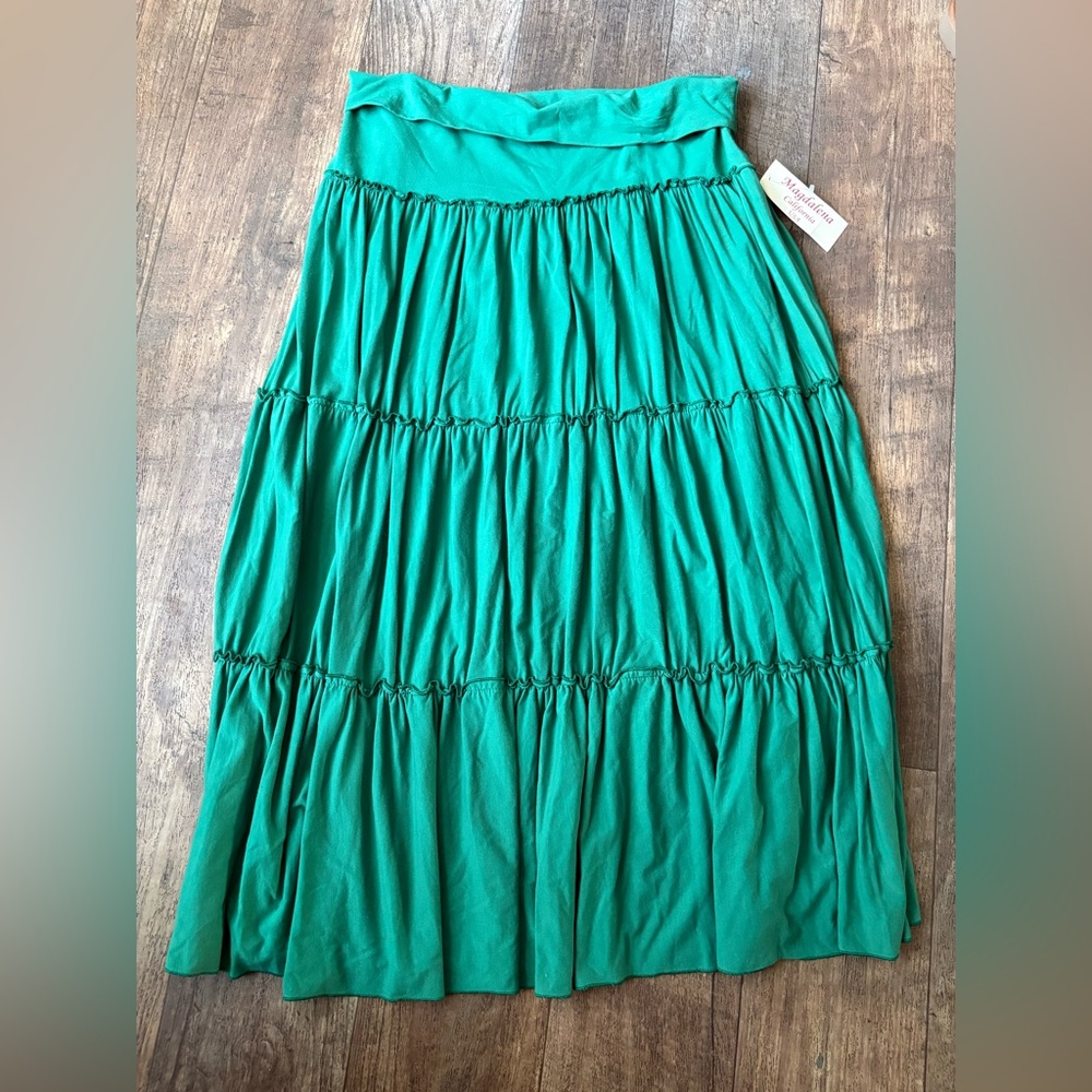 Elegant Green Women's Skirt